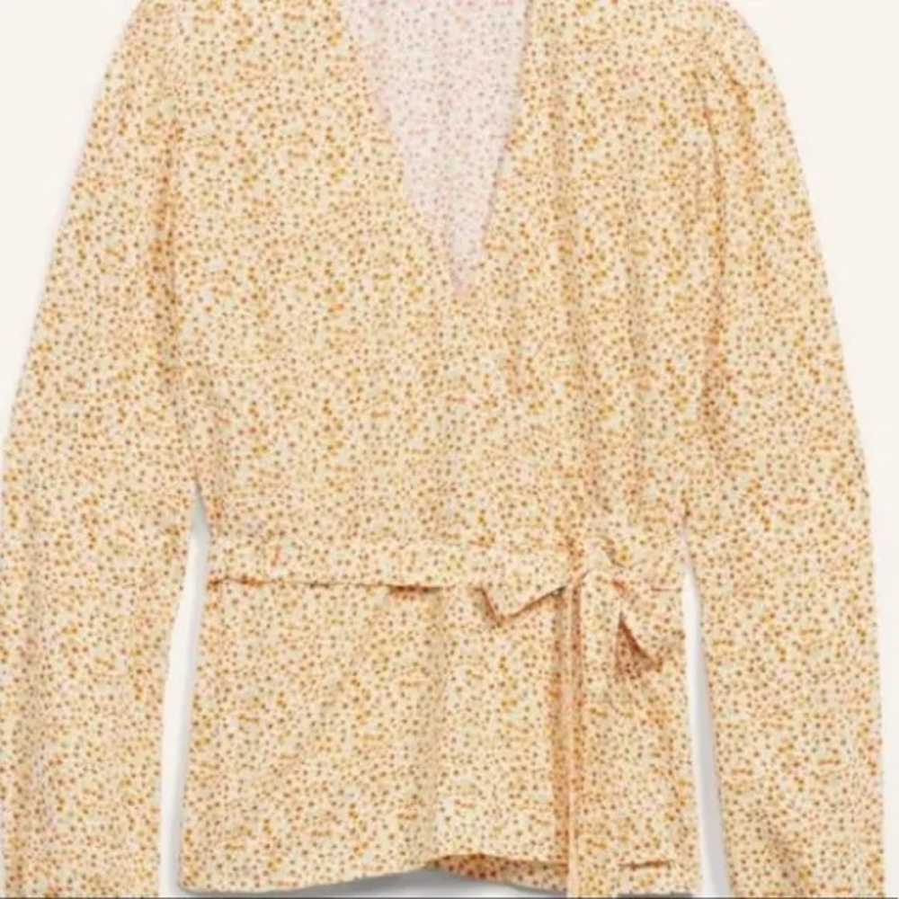 Old navy peach floral wrap blouse